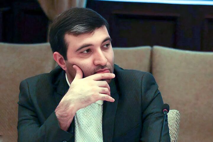 افزایش قیمت بنزین راهحل نیست| آلودگی هوا نتیجه حکمرانی جزیرهای در صنعت خودروست