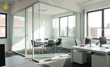 پارتیشن شیشه‌ای برای دفتر کار کوچک؛ بهترین مدل‌ها با کمترین هزینه