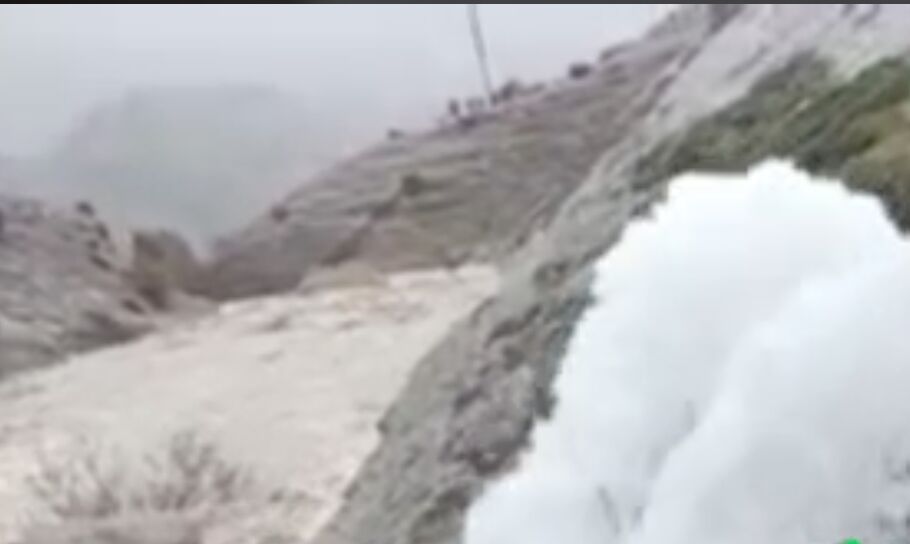 جوشش چشمه ها در سراب دره شهر در پی بارش های امروز