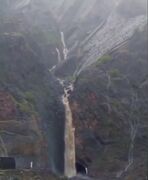 تصاویر شگفت‌انگیز از جاری شدن رودخانه سزار از دل کوه‌های لرستان