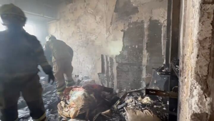 آتش‌سوزی برج مسکونی دهکده المپیک مهار شد| ۱۰ نفر نجات یافتند