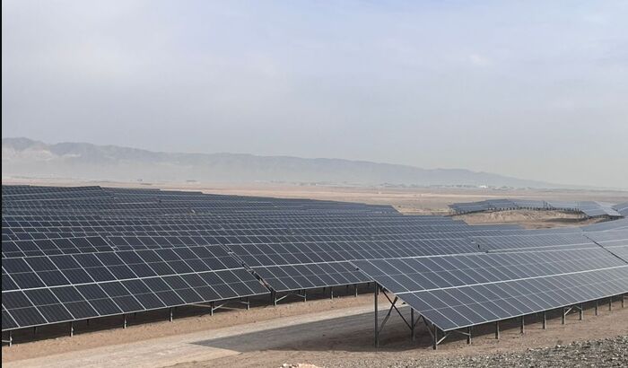 تامین برق شهرک صنعتی شمس آباد زیر سایه پنل های آفتابی