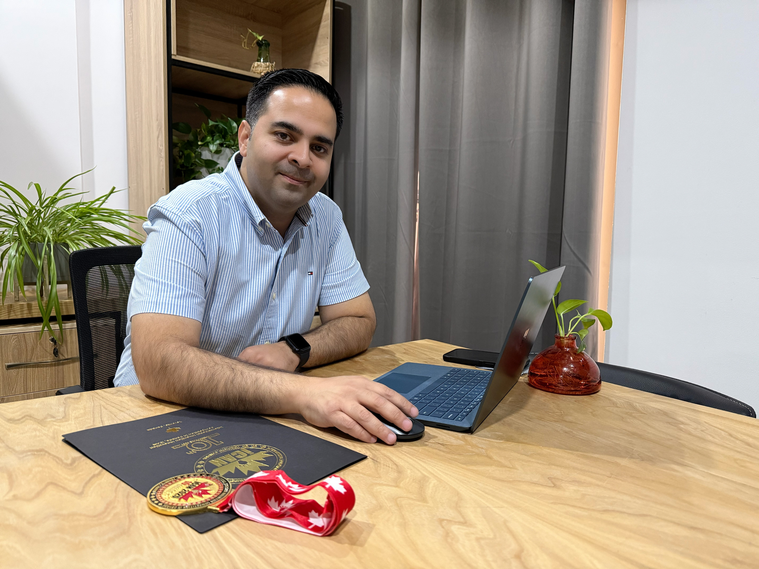 کسب مدال طلای ICAN ۲۰۲۵ توسط احمد شعرا در زمینه اختراع شبکه‌ای