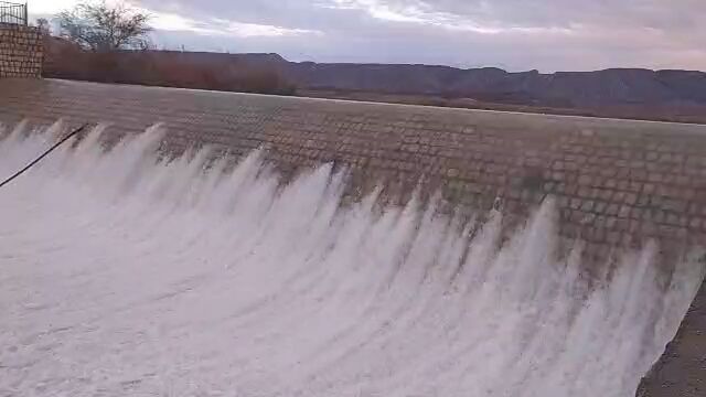 سرریز شدن سد فداغ لارستان فارس