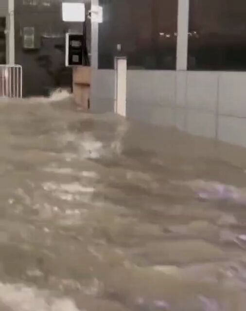 آبگرفتگی عجیب خیابانی‌های دبی، صبح امروز