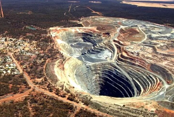 از معدن تا قدرت فناوری؛ چرا لیتیوم و عناصر نادر خاکی برای ایران حیاتی‌اند؟