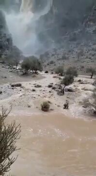 جاری شدن آبشار فصلی کوهبزان