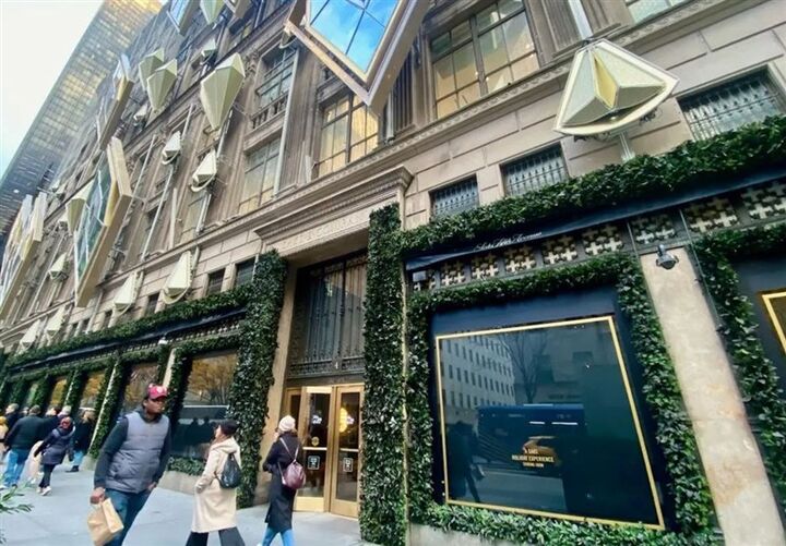 بحران در برندهای لوکس آمریکا | ساکس گلوبال در آستانه ورشکستگی