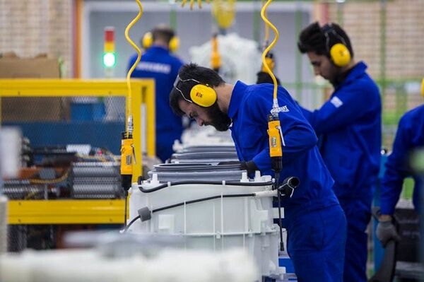 افتتاح ۱۷ طرح تولیدی و صنعتی در لرستان