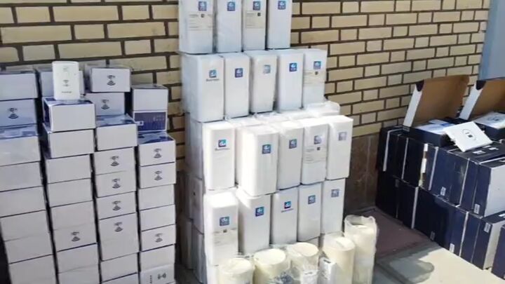 کشف یک محموله بزرگ اقلام الکترونیکی جاسوسی و خرابکاری