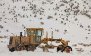 برف راه ارتباطی ۱۰۰ روستای کهگیلویه و بویراحمد را مسدود کرد