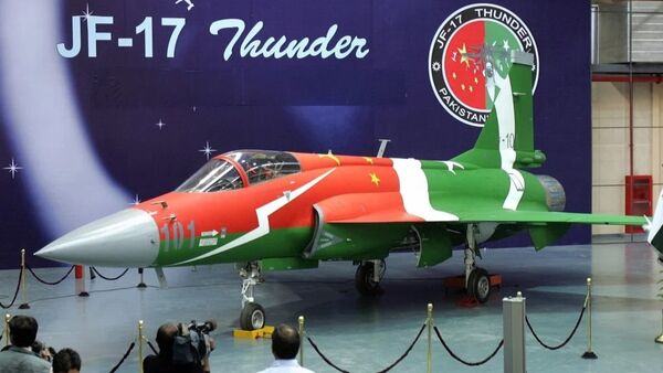 مذاکرات ۱۳ کشور با پاکستان برای خرید جنگنده