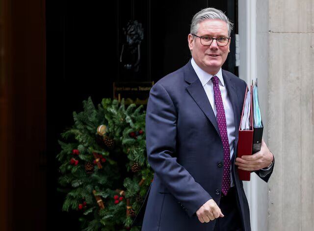 انگلیس از موضع خود درباره گرینلند عقب‌نشینی نمی‌کند