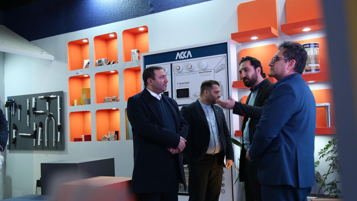 بازدید مدیران «ثمسکن» از نمایشگاه خانه نوآوری و فناوری ایران