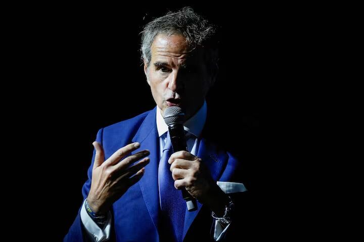 گروسی خواستار احیای دسترسی بازرسان به سایت‌های هسته‌ای ایران شد