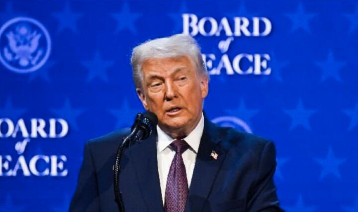 عقب‌نشینی ترامپ از تهدید نظامی گرینلند، یعنی او فقط زبان زور را می‌فهمد