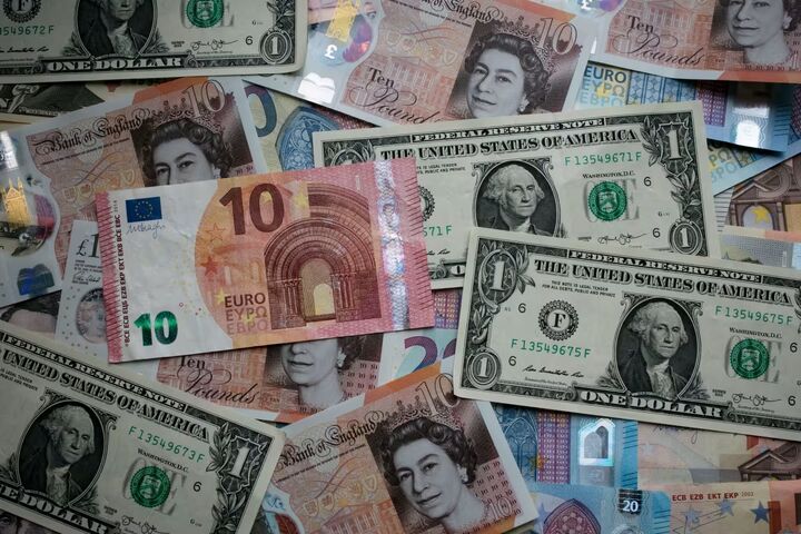 آزادسازی نرخ ارز؛ مسکن موقت یا تشدید بیماری مزمن اقتصاد ایران؟