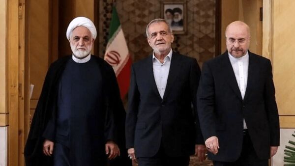 ‏یک خدا، یک رهبر، یک ملت، و یک راه؛ آن هم راه پیروزی ایرانِ عزیزتر از جان