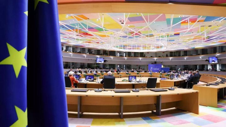 نهایی‌شدن چارچوب قانونی وام ۹۰ میلیارد یورویی اتحادیه اروپا به اوکراین