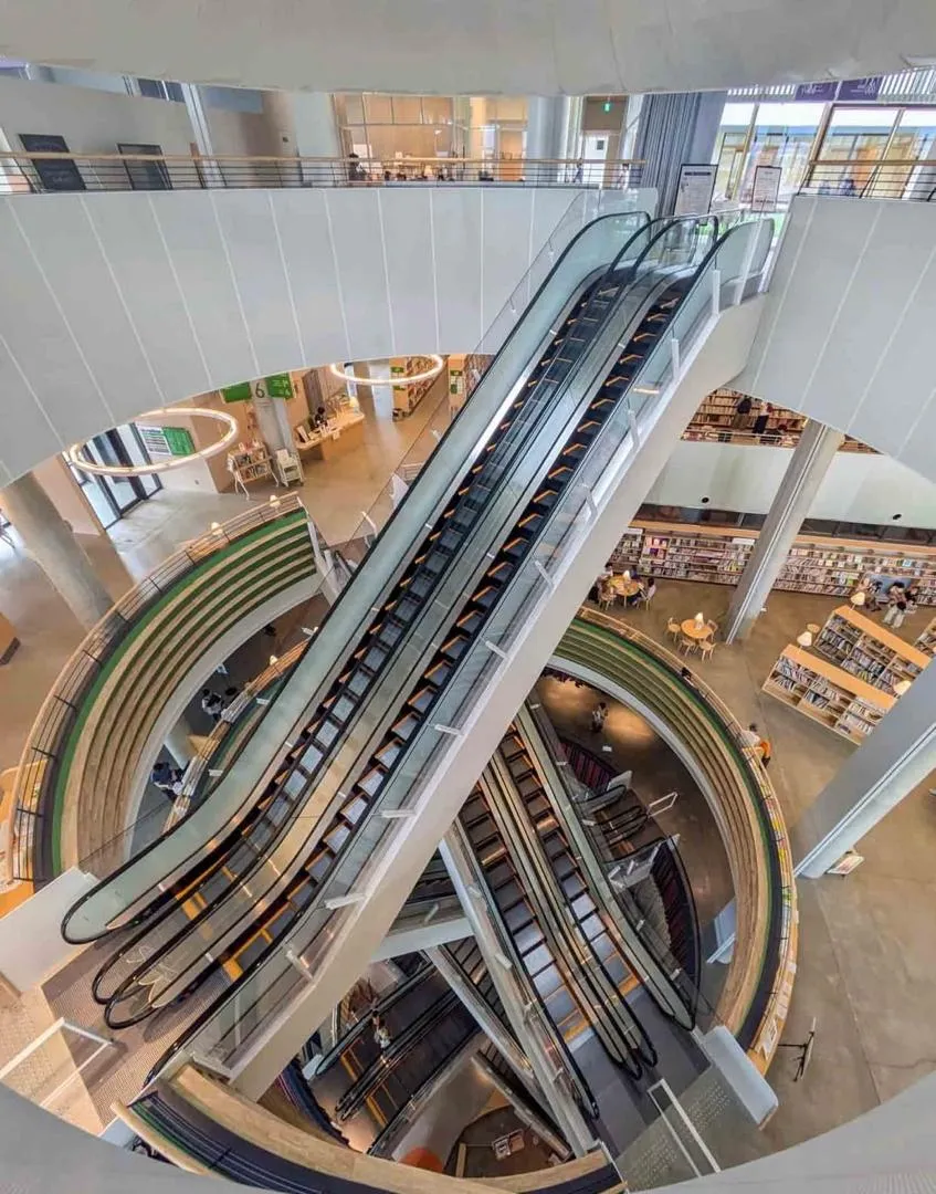 ۱۵ نکته کلیدی قبل از خرید اینترنتی پله برقی که هر کارفرما باید بداند خرید پله برقی