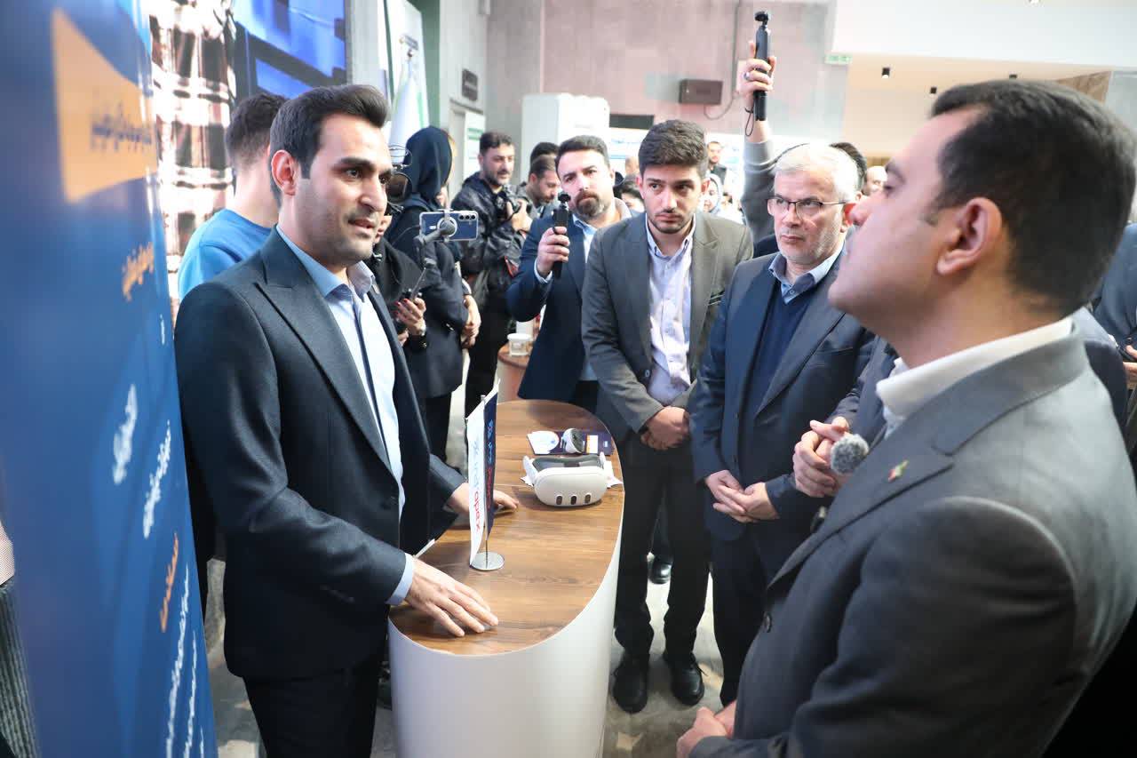 رونمایی از صندوق پژوهش و فناوری غیردولتی استان البرز با حضور معاون رئیس‌جمهور