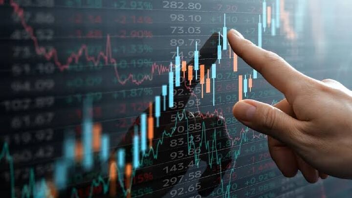 قرمزپوشی کامل تالار شیشه‌ای؛ سقوط هزاران واحدی شاخص