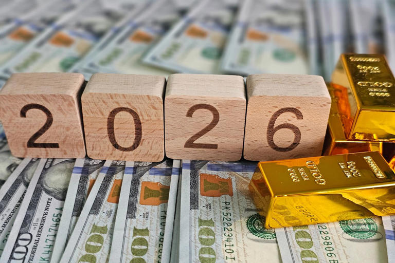 قیمت طلا تا پایان ۱۴۰۴؛ صعود یا سقوط؟