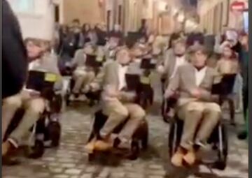 تمسخر استیون هاوکینگ در اسپانیا به خاطر تکرار اسمش در پرونده فساد جنسی جزیره جفری اپستین