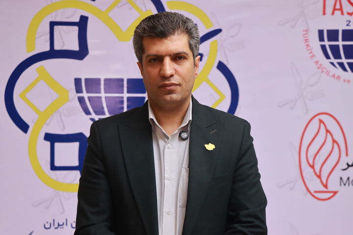 قنادان با افزایش قیمت شیرینی و کاهش قدرت خرید دچار رکود شدند؛ کمک طلبیدن از دانش بنیان ها قنادان با افزایش قیمت شیرینی و کاهش قدرت خرید دچار رکود شدند؛ کمک طلبیدن از دانش بنیان ها