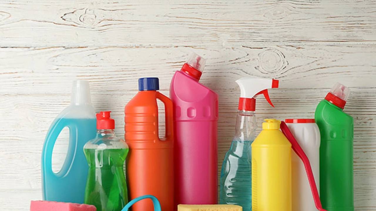 انواع مواد شوینده برای شستشوی فرش