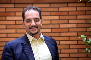 الزامات کاهش اثر جنگ روانی آمریکا بر بازار سرمایه ایران