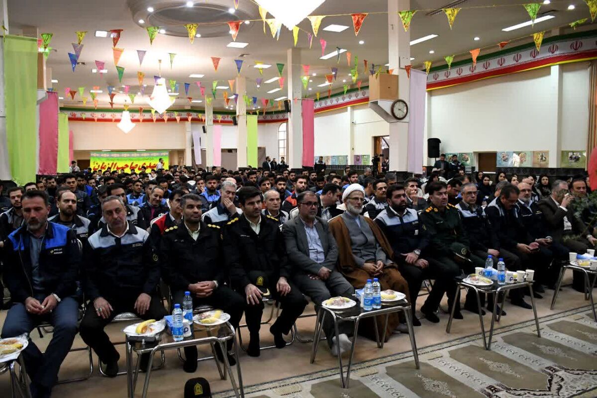 آیین آغاز به کار ۳۰۰ نیروی جدیدالاستخدام گروه صنعتی ایران ترانسفو برگزار شد