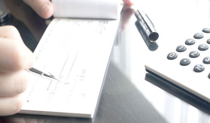 تفاوت پیگیری چک از طریق دادگاه و اجرای ثبت