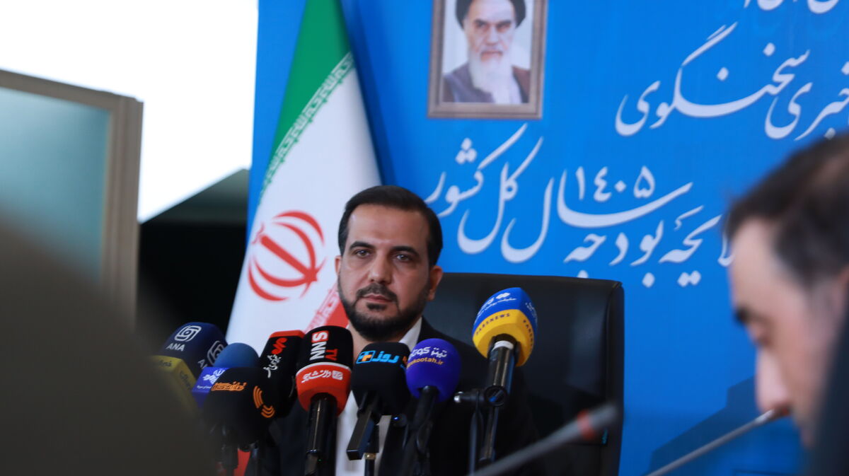 محدودیت مجلس در اصلاح بودجه؛ افزایش کمتر از ۲۱ تا ۴۳ درصدی حقوق اقتصاد را وارد رکود می کرد