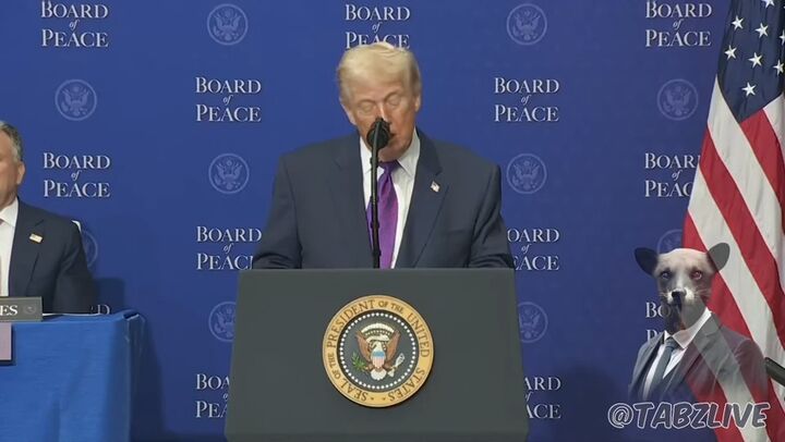 ترامپ: ایران به مسیری که ما می‌رویم بپیوندد