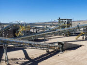 واحد سنگ‌شکن کارخانه آهک خاتون‌آباد راه‌اندازی شد