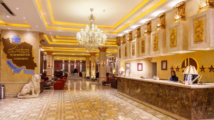 تهران‌گردی راحت: انتخاب هتل بر اساس دسترسی به مترو و مراکز اداری