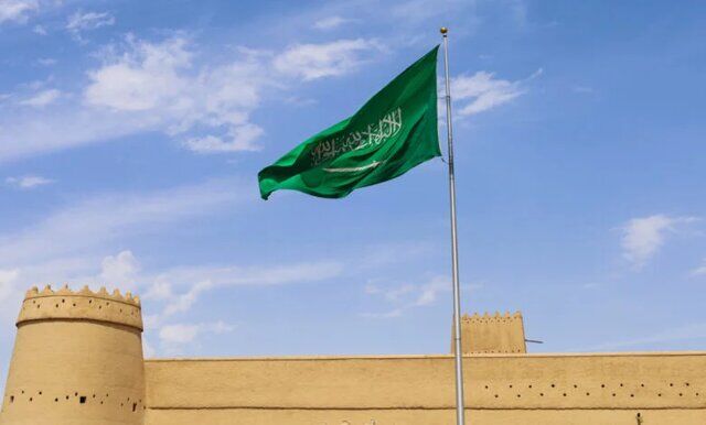 عربستان نگران از اقدام تلافی جویانه ایران؛ پل «ملک فهد» بسته شد