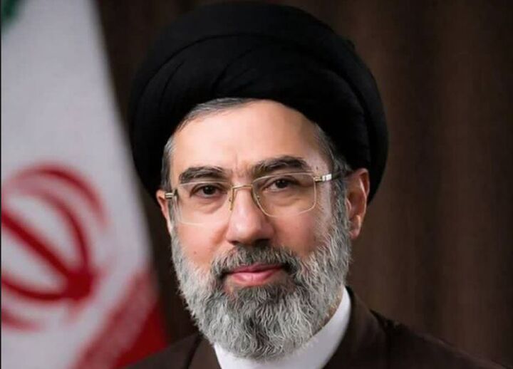 آیت الله سید مجتبی حسینی خامنه ای سومین رهبر جمهوری اسلامی ایران شد