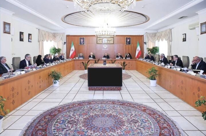 عارف: منابع سوخت نیروگاه‌ها ساماندهی می‌شود| توسعه معاملات برق در بورس انرژی