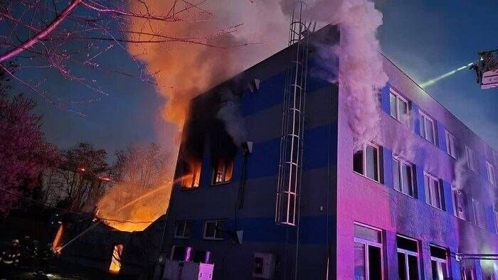 آتش‌سوزی کارخانه مرتبط با رژیم‌صهیونیستی در جمهوری چک