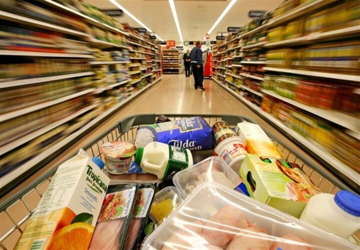آغاز فعالیت فروشگاههای زنجیرهای از امروز ۳ فروردین بدون تغییر قیمت آغاز فعالیت فروشگاههای زنجیرهای از امروز ۳ فروردین بدون تغییر قیمت