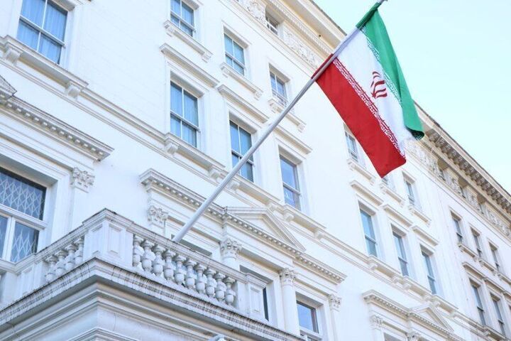 سفارت ایران خطاب به وزیر خارجه انگلیس: تنگه هرمز پیش از تجاوزی که محکوم نکردید، باز بود