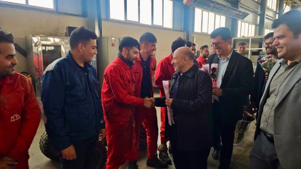 بازدید مدیرعامل سازمان منطقه آزاد ماکو از واحدهای تولیدی شوط و تبریز