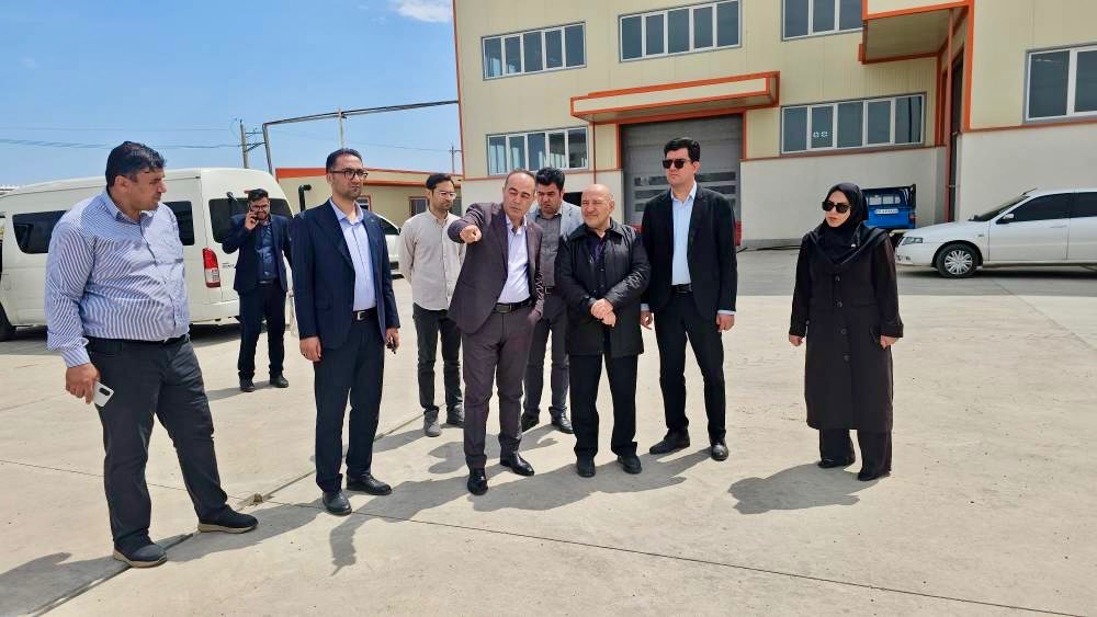 بازدید مدیرعامل سازمان منطقه آزاد ماکو از واحدهای تولیدی شوط و تبریز