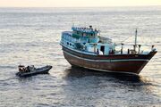 توقیف ۳ شناور حامل کالای قاچاق در میناب