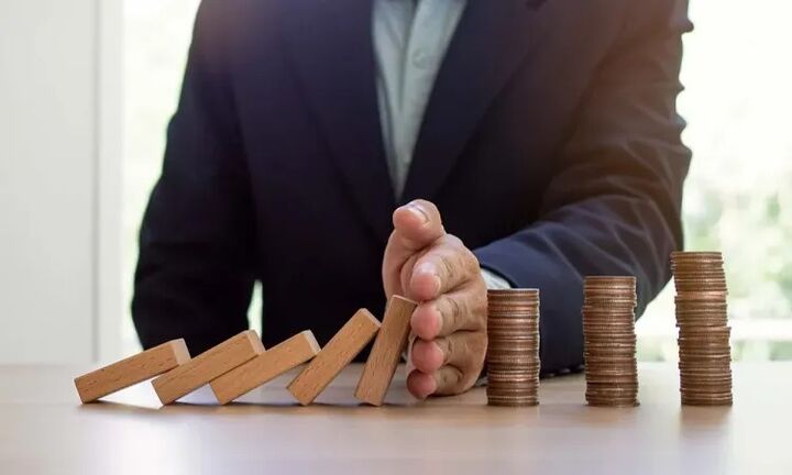 حسابداری تخصصی چگونه به کاهش ریسک مالی و مالیاتی کمک می‌کند؟