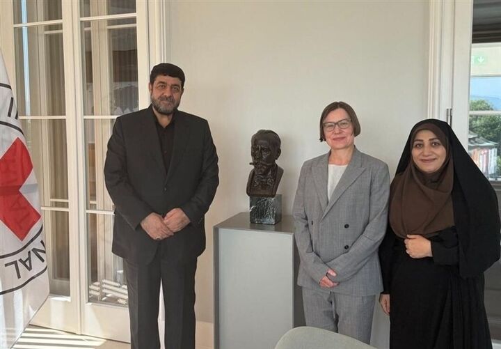 صلیب سرخ پیگیر آزادسازی محموله مواد اولیه دارویی بیماران دیالیزی صلیب سرخ پیگیر آزادسازی محموله مواد اولیه دارویی بیماران دیالیزی