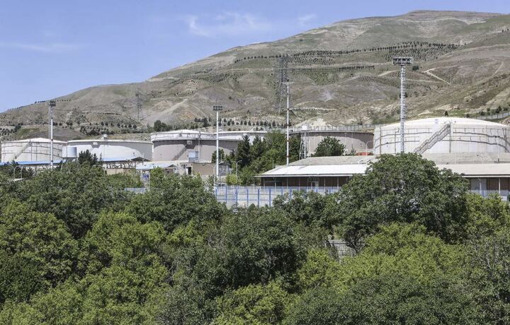 فاز نهایی بازسازی انبارهای نفت شهران و ری آغاز شد