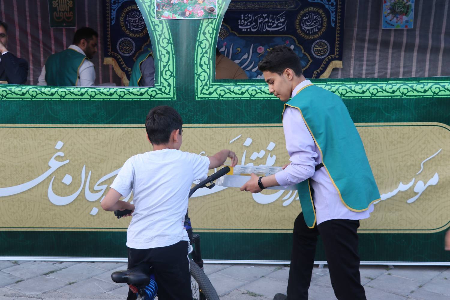 برپایی موکب های نوجهادان بنیاد برکت در عید غدیر در سراسر کشور